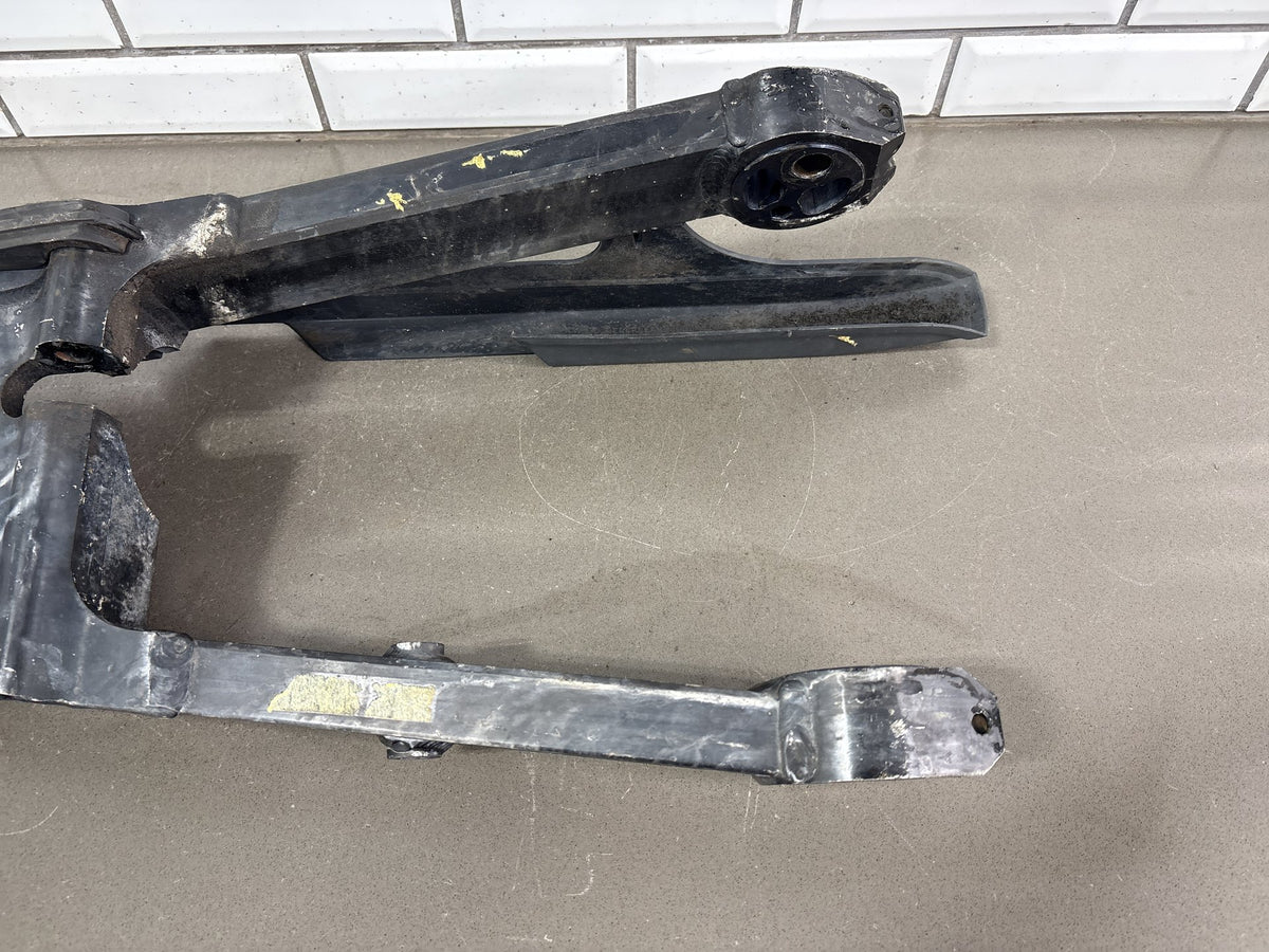 2000 Triumph Tiger 900 T709 Swingarm OEM T2050024