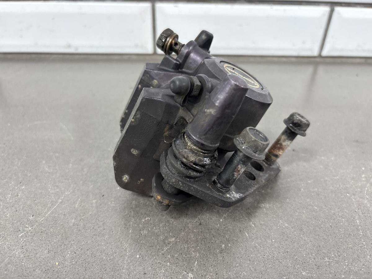 1983-1985 Kawasaki GPZ750 ZX750A Front Brake Calipers Left Right Pair OEM