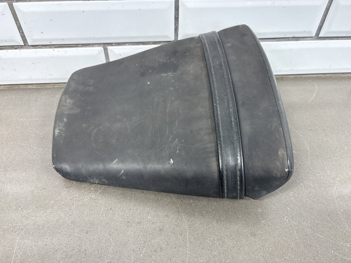 2000 Yamaha YZF-R6 Rear Passenger Seat Pillion OEM