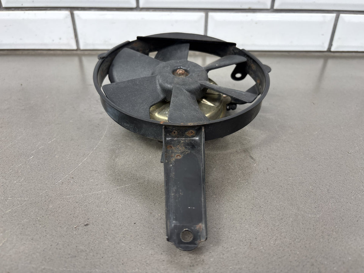 1999-2002 Yamaha YZF-R6 YZFR6 5EB Radiator Cooling Fan Motor Shroud OEM