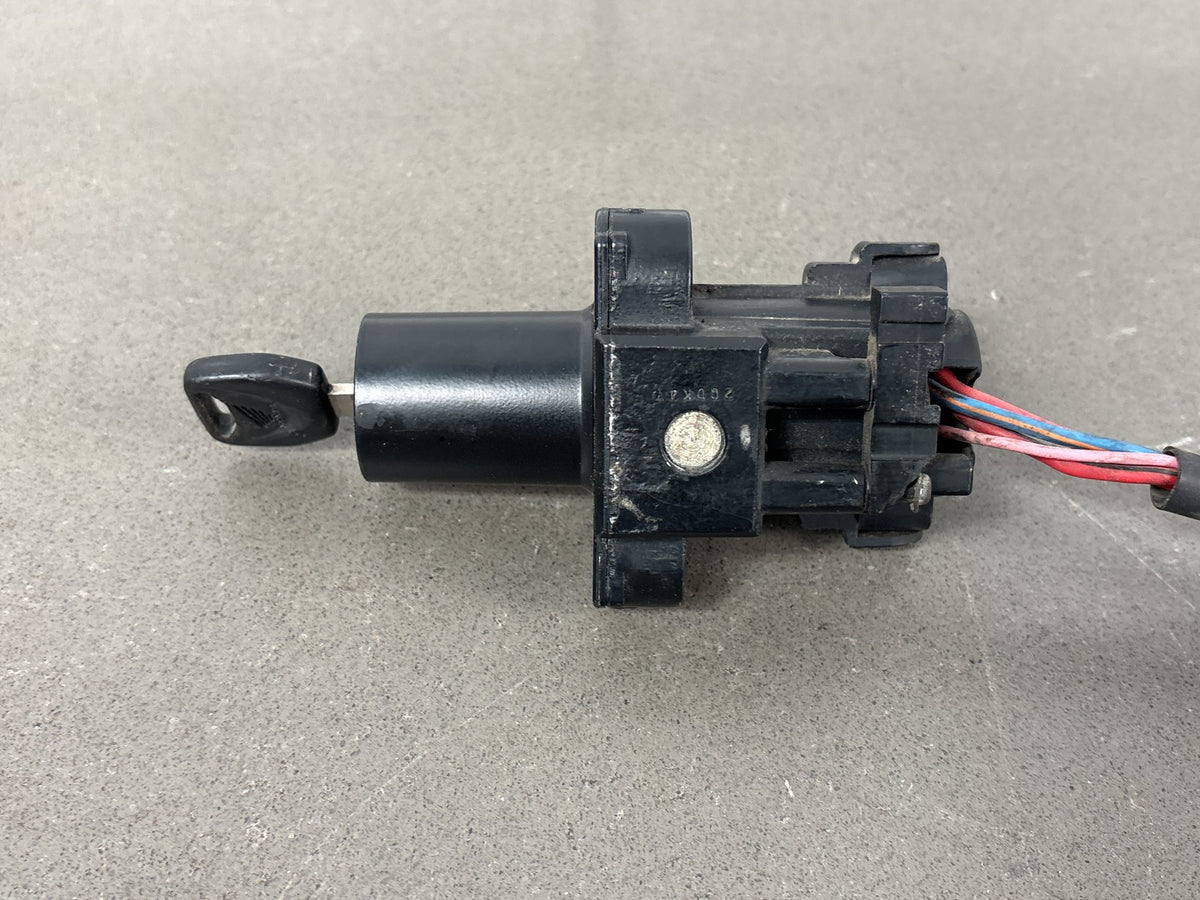 2002 Honda Interceptor 800 VFR800 Ignition Switch W/ Key And Wiring Pigtail OEM