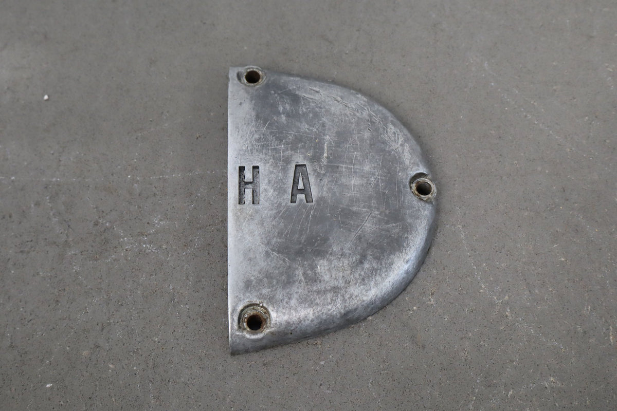 1975 Yamaha DT125 Oil Pump Cover OEM 3V6-15416-00-00 Genuine