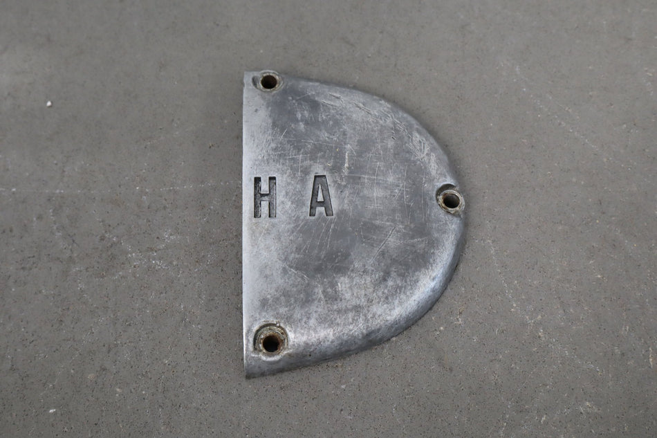 1975 Yamaha DT125 Oil Pump Cover OEM 3V6-15416-00-00 Genuine