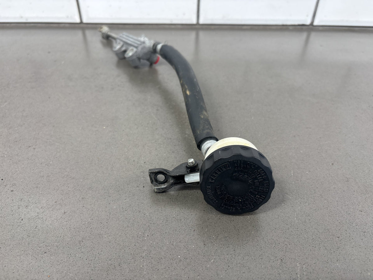 1990-93 Kawasaki ZX-11 ZX1100C Rear Brake Master Cylinder Reservoir 43015-1418