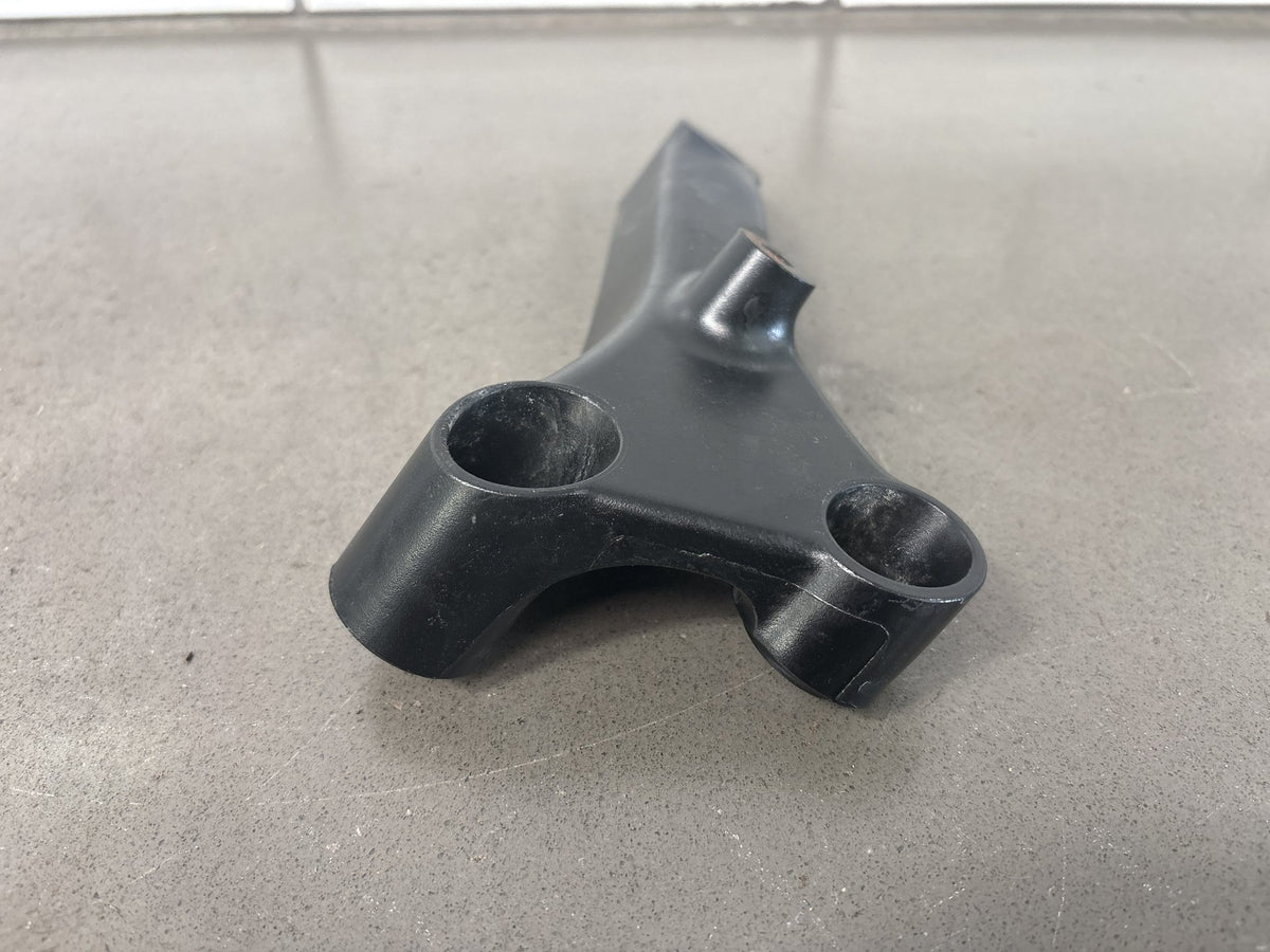 2010-2014 Kawasaki Concours 14 ZG1400 Engine Mount Brackets 32190-0424/0425