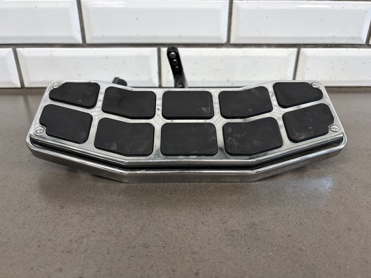 1993-2008 Harley Touring FLHR FLHT FLTR Driver Floorboards Pair Grid Inserts OEM