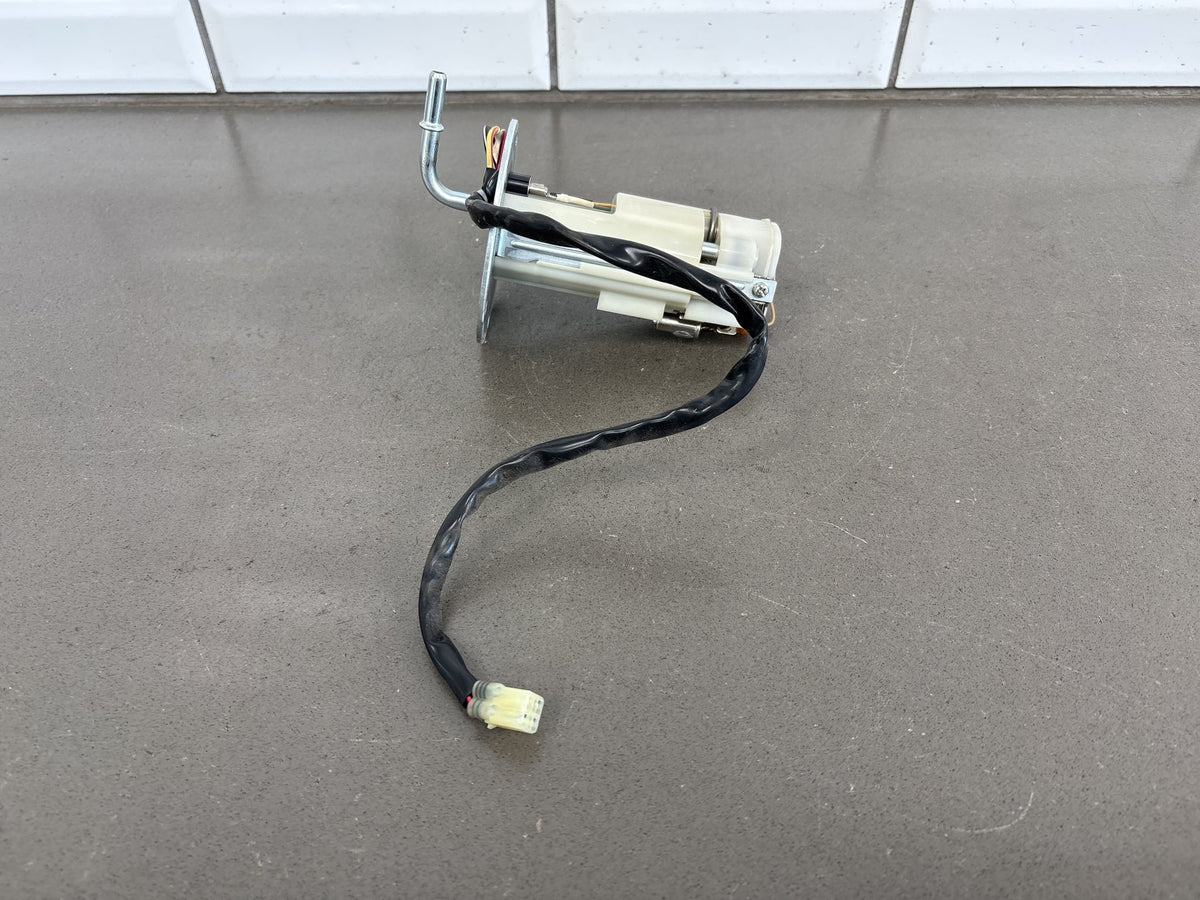 2010-2014 Kawasaki Concours 14 ZG1400 Fuel Pump 49040-0024