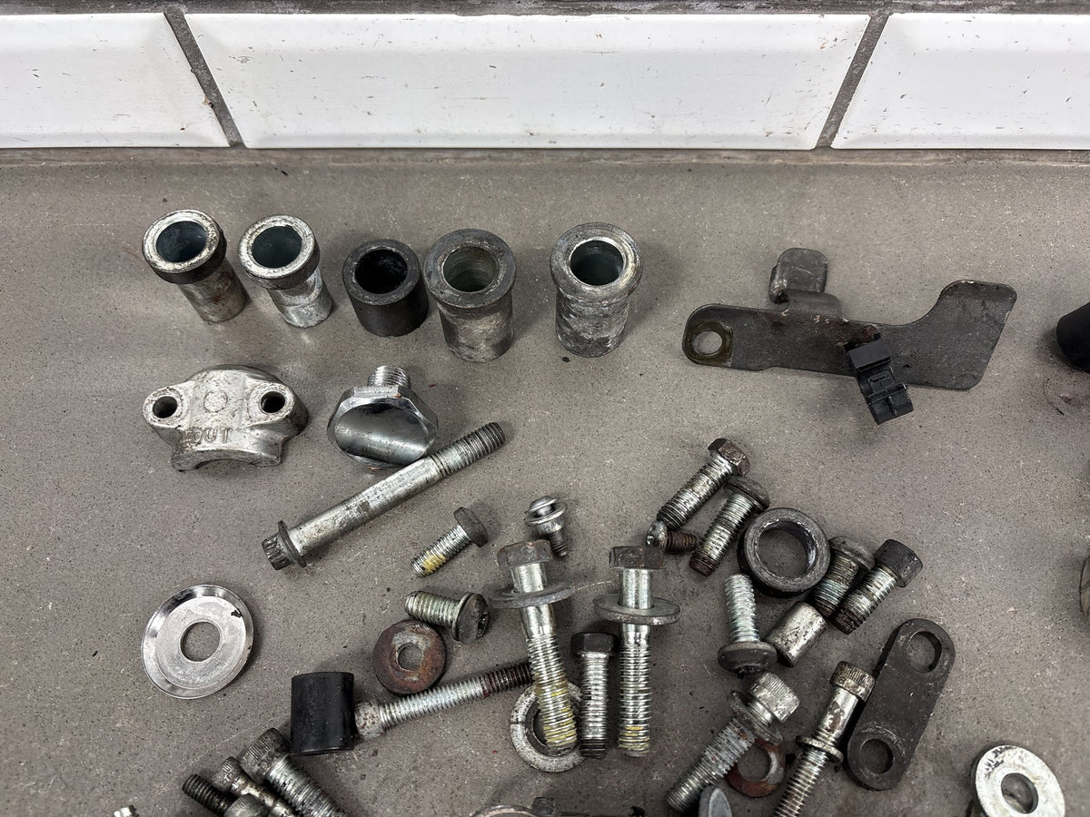 2004 Harley-Davidson Heritage Softail FLSTC Hardware Lot Nuts Bolts Screws OEM