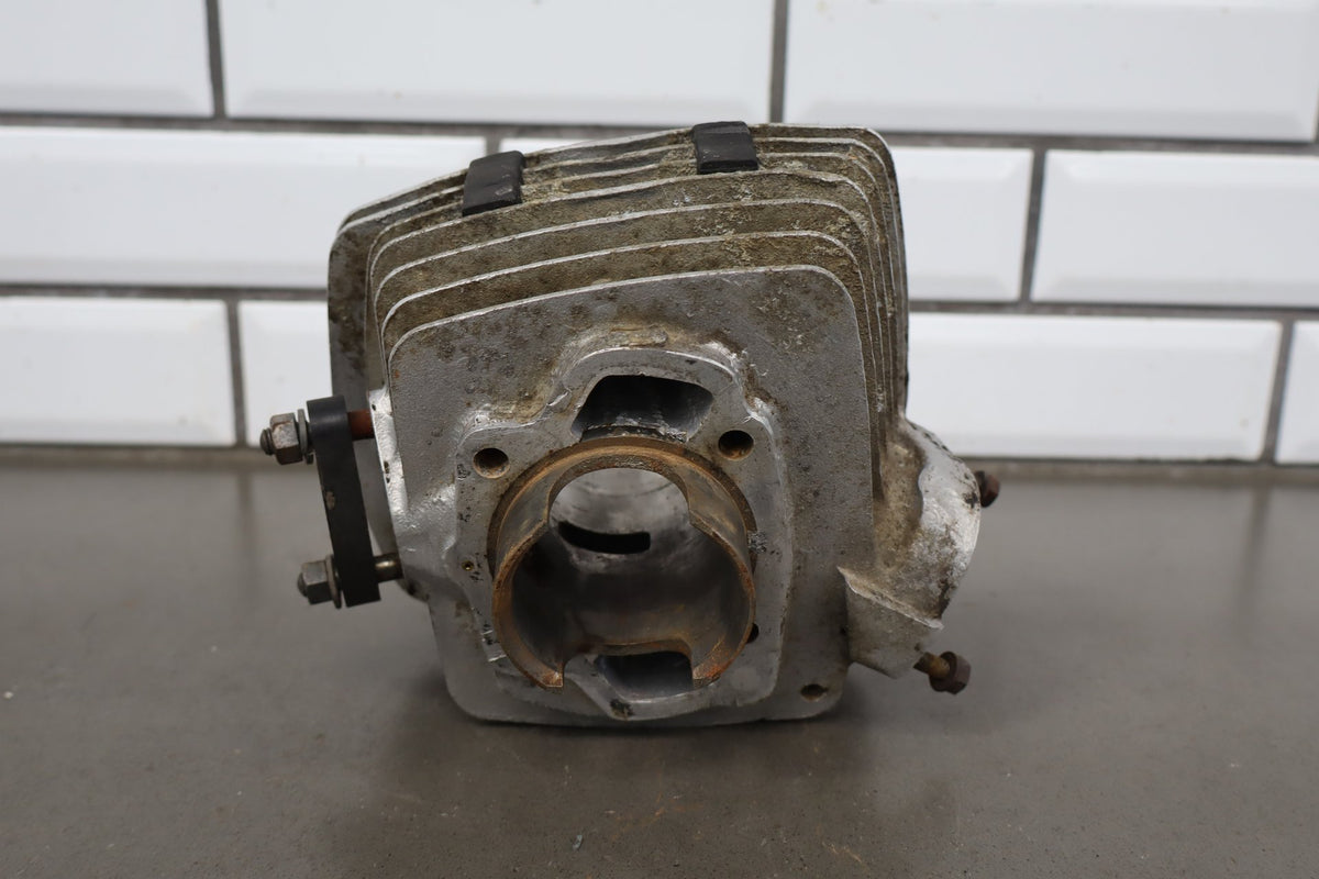 1973-1977 Suzuki RV125 Engine Motor Cylinder Head OEM 11210-27301