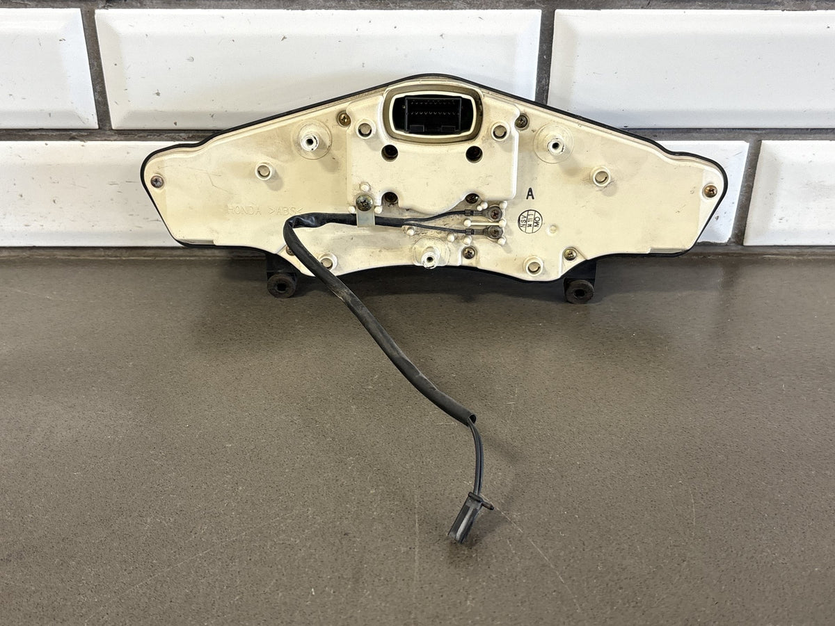2002 Honda VFR800 Interceptor Gauge Cluster Speedometer Tachometer OEM