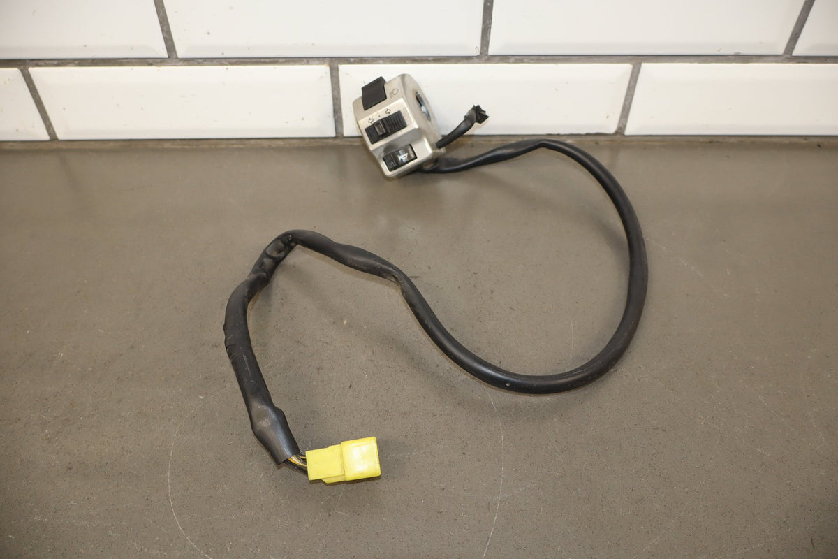 2001-02 Suzuki VL800 Volusia Left Switch OEM 37400-48E30
