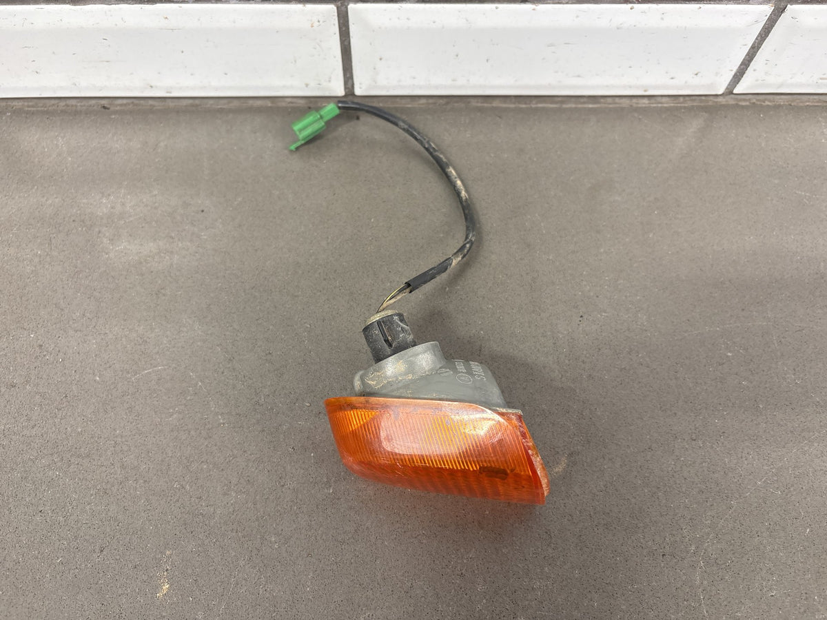 1992 Kawasaki Ninja ZX11 Front Turn Signals Pair Left/Right OEM
