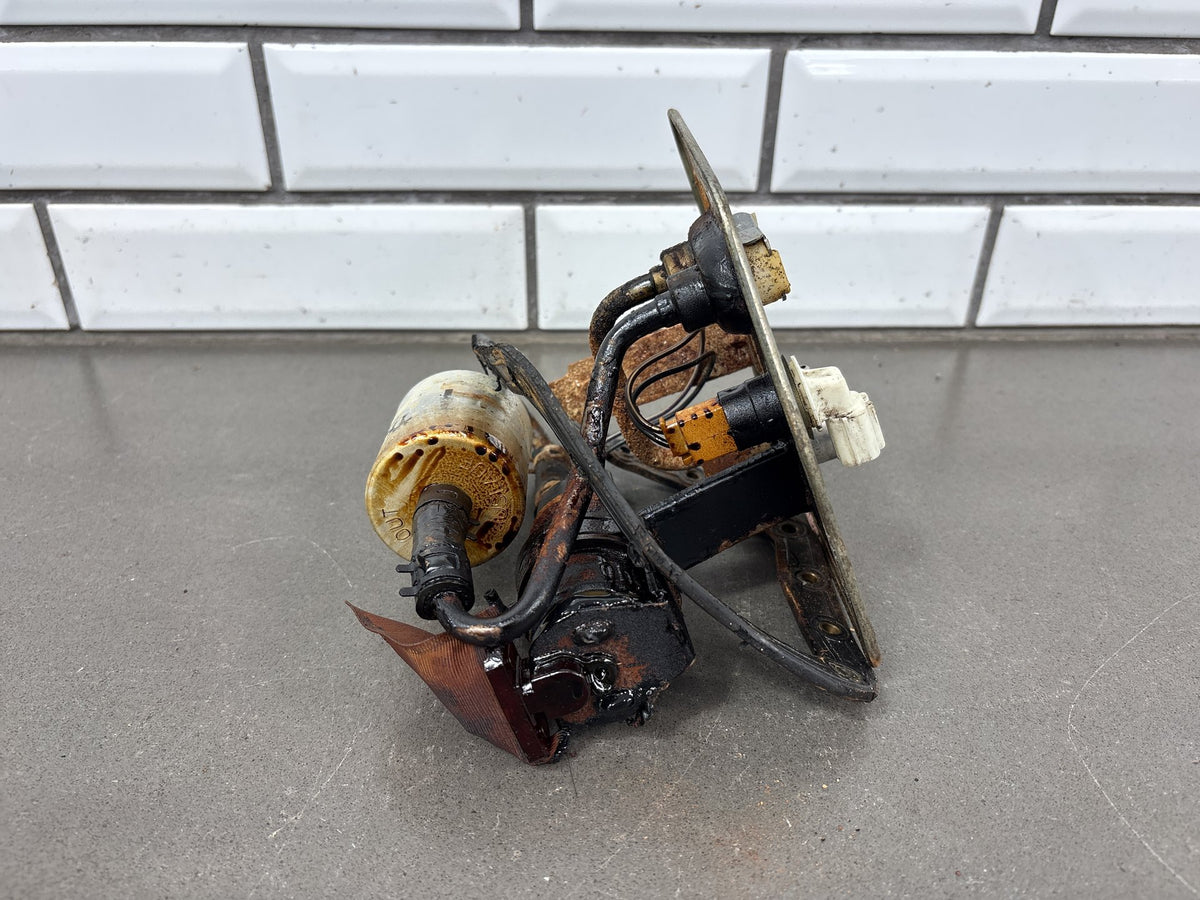 2000 Triumph Tiger 900 T709 Fuel Pump OEM