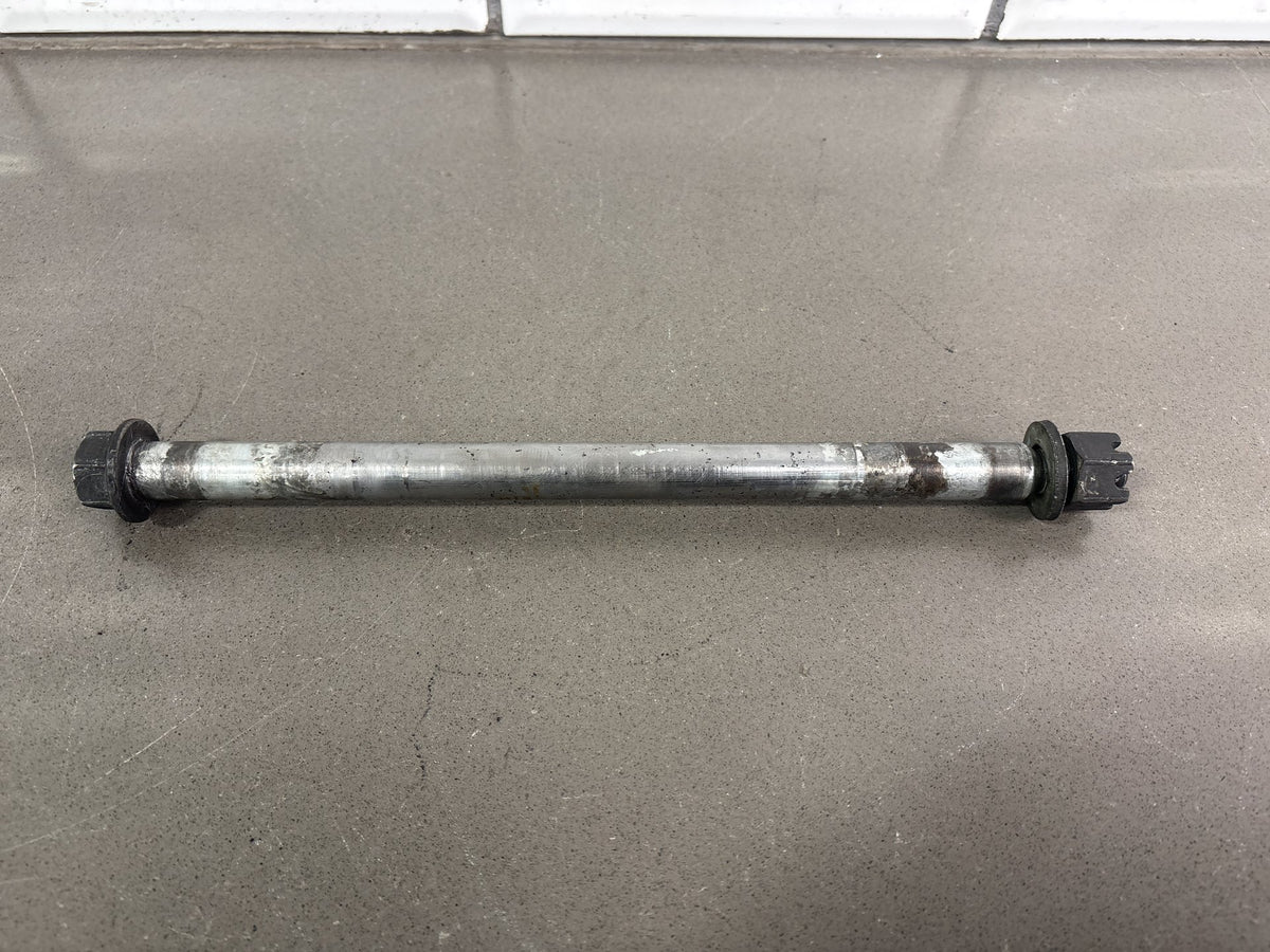 00-06 Harley Heritage Softail Classic FLSTC FLSTCI Rear Axle OEM 41110-79A