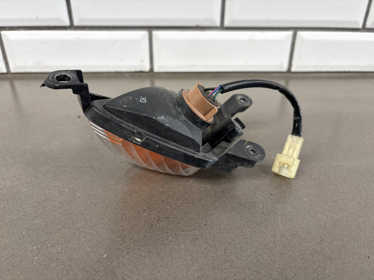 2006-2011 Yamaha FJR1300 Front Turn Signals Pair Left Right OEM 3P6-83310-00-00
