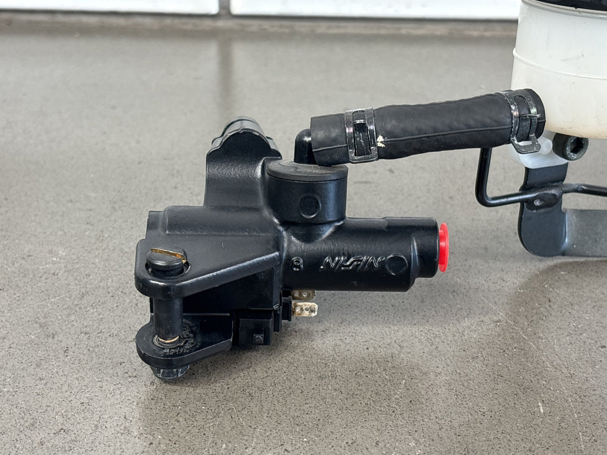 1999-2007 Yamaha YZF600R Front Brake Master Cylinder Nissin W Reservoir OEM