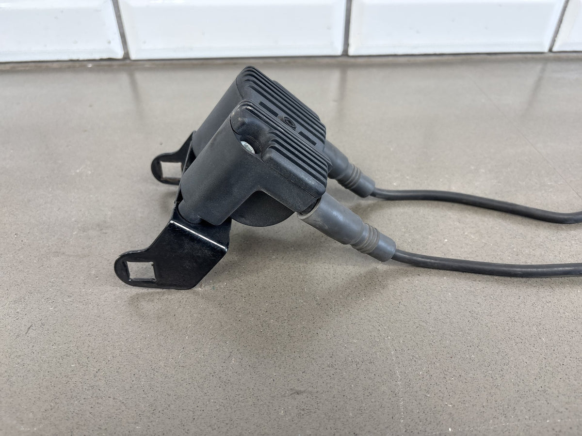 2001-2006 Harley Road King FLHR FLHRI FLHRCI Ignition Coil OEM 31743-01