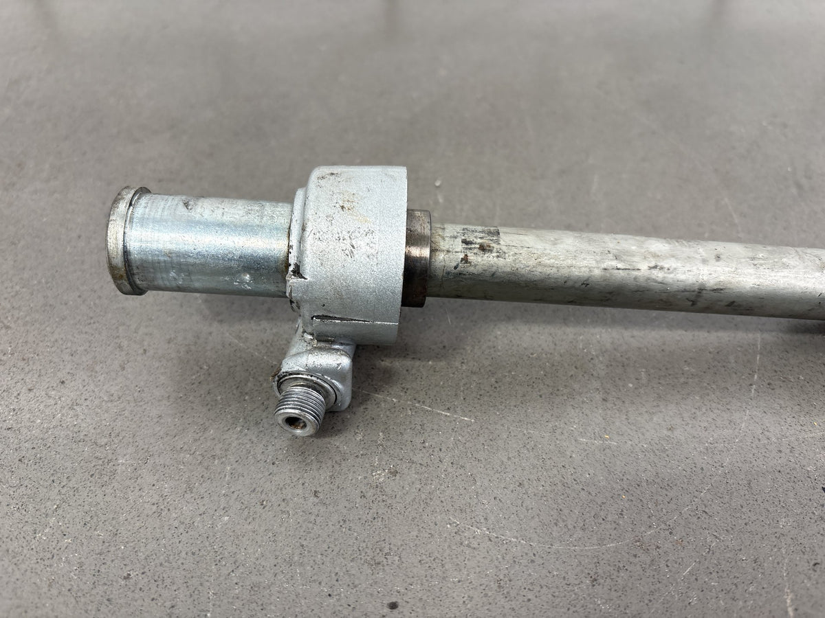 1990-1993 Kawasaki ZX-11 ZX1100C Front Axle Speedometer Drive OEM 41068-1311
