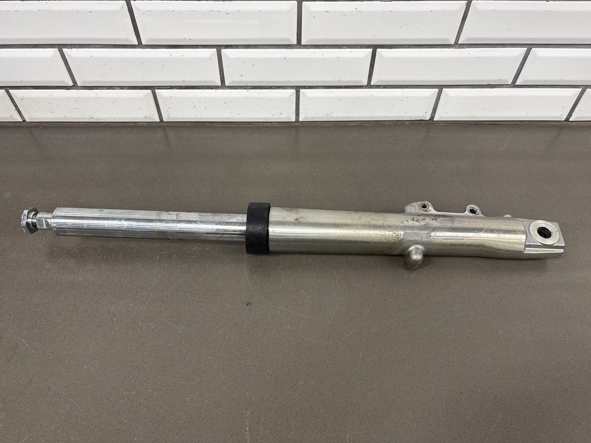 2002-2006 Harley Road King FLHR FLHRI FLHRCI FLHRS Left Fork Leg OEM 46537-02A