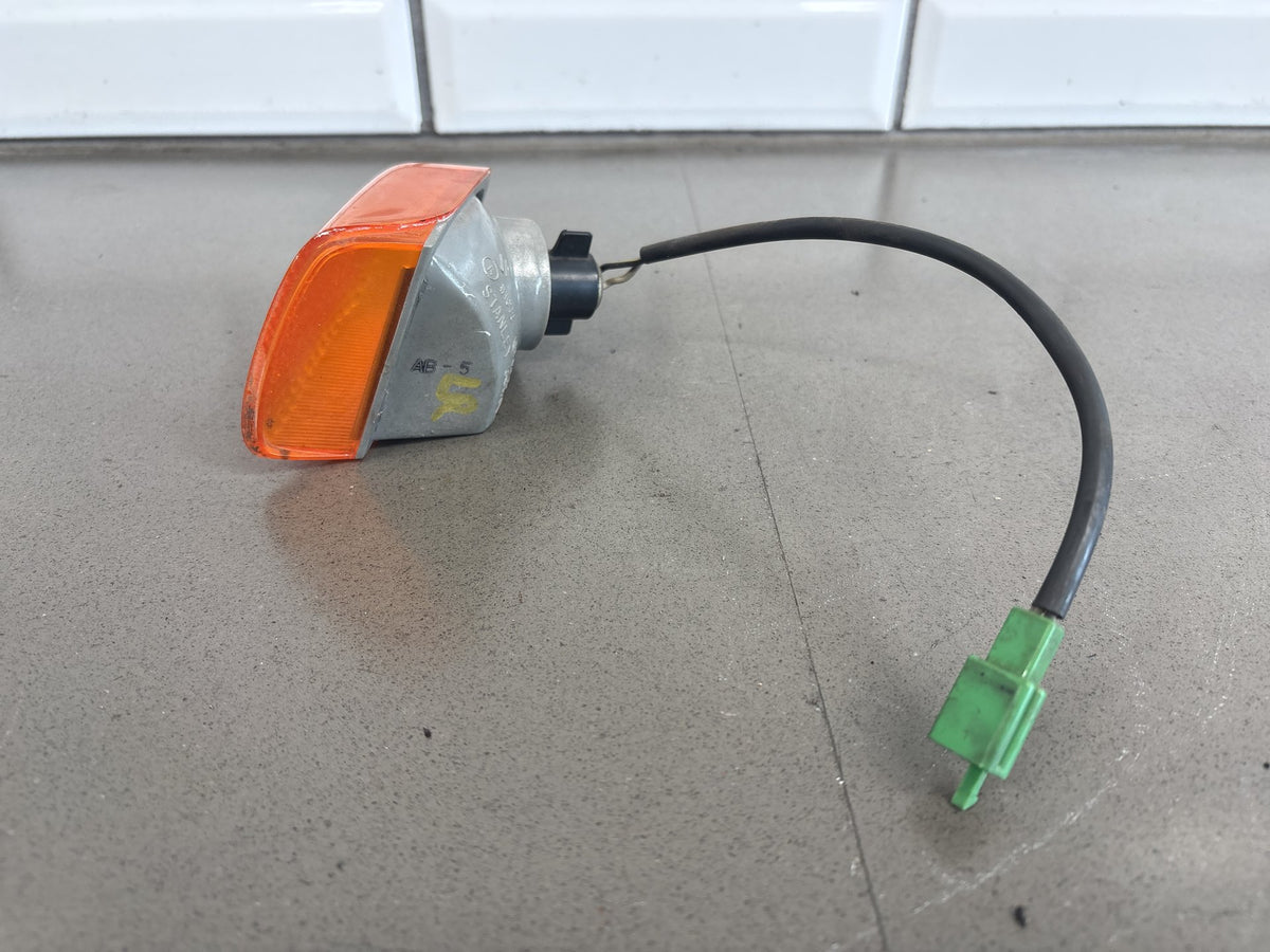 1990-1993 Kawasaki ZX-11 ZX1100C Rear Turn Signal Pair LH RH OEM 23040-1210