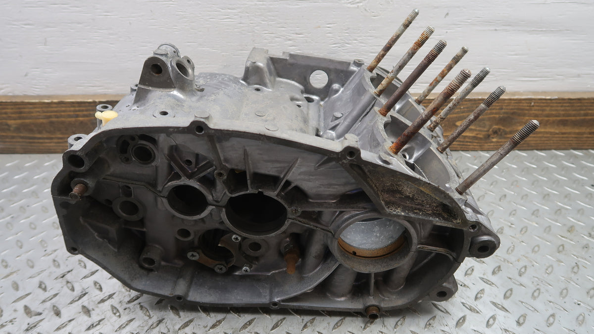 1970-1975 Yamaha R5C RD350 RD250 Crankcases OEM 278-15100-02-00