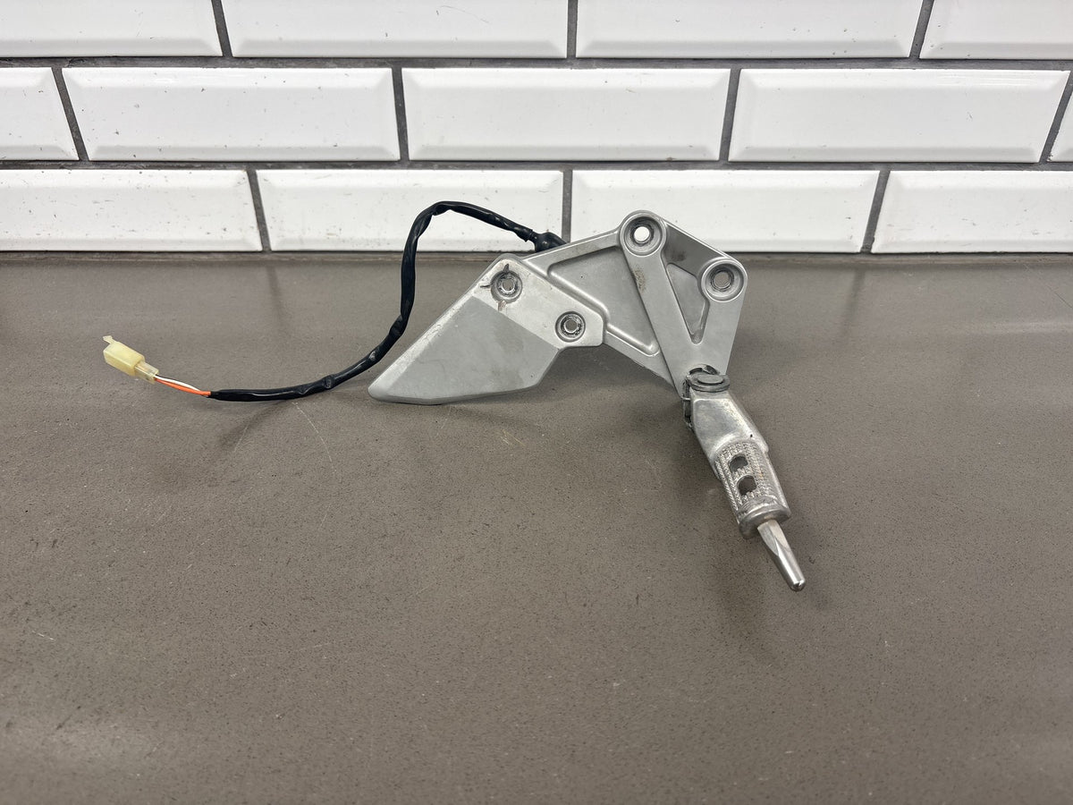 04-07 Suzuki SV650 SV650S Right Rearset Footpeg Bracket OEM 43511-16G20