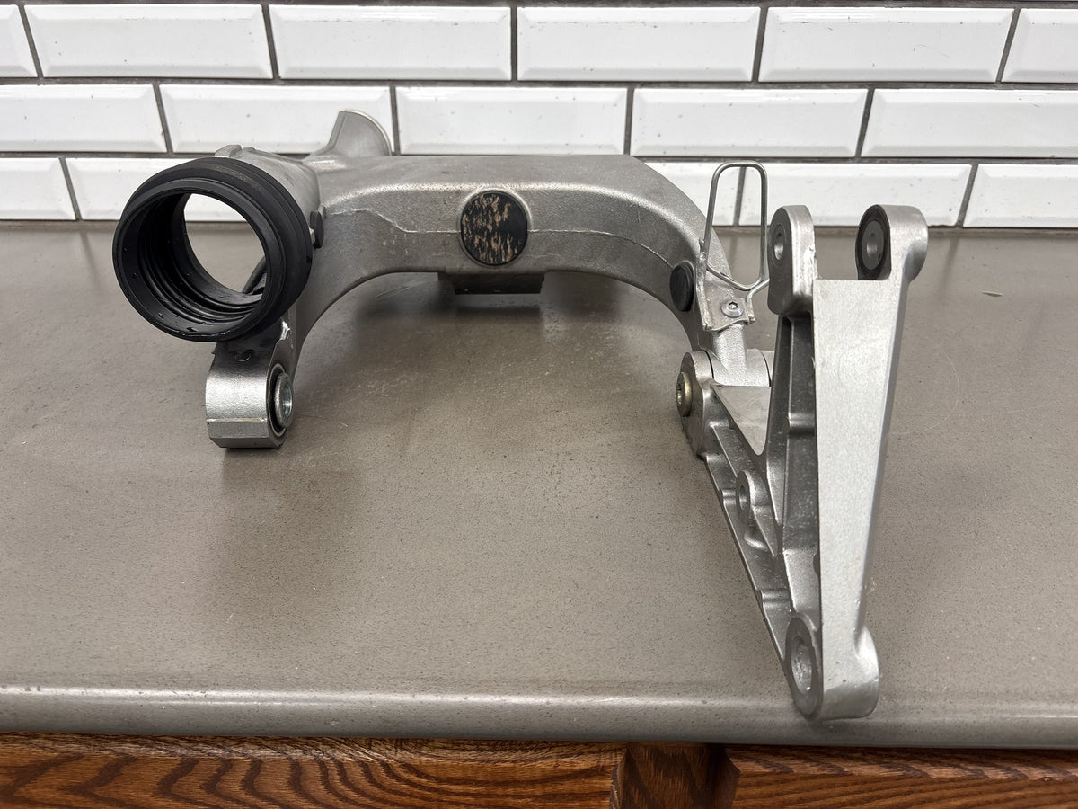 2010-2014 Kawasaki Concours 14 ZG1400 Swingarm 33001-0145