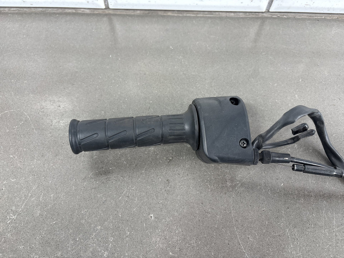 20-25 Kawasaki Ninja 650 EX650 Right Switch Throttle & Cables 46091-0488