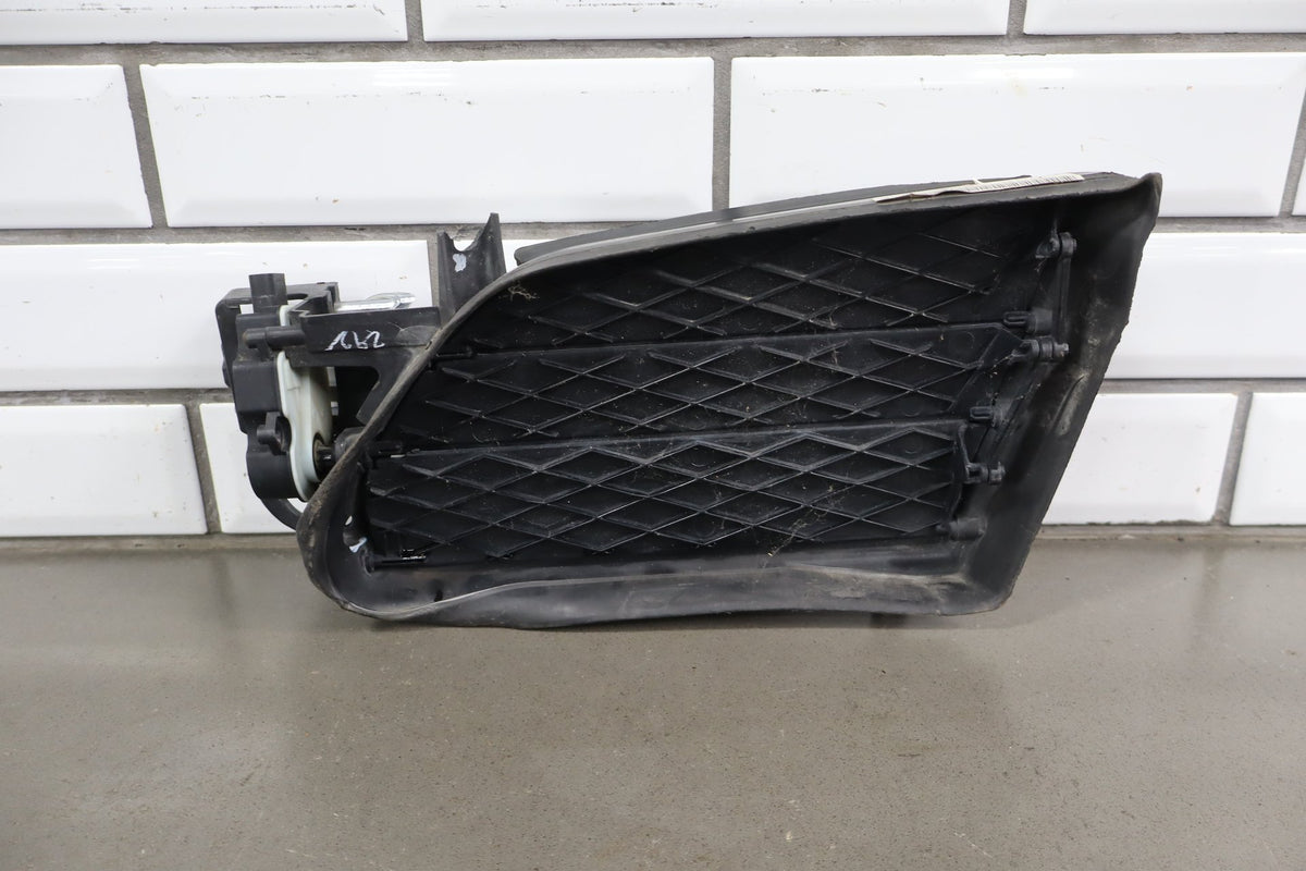 12-15 Model S MS Front Right Bumper Active Louvre Shutter Grille 1007269-00-E