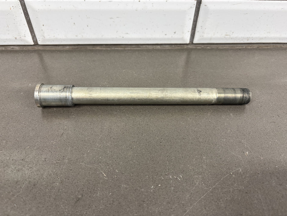 17-25 Kawasaki Ninja 650 EX650 Front Axle 41068-0616