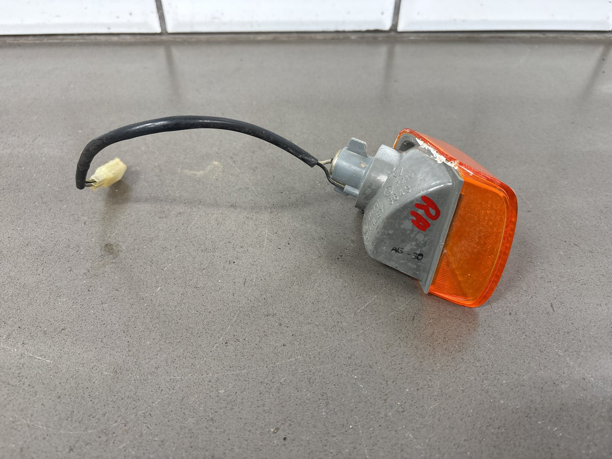 1992 Kawasaki Ninja ZX11 Front Turn Signals Pair Left/Right OEM