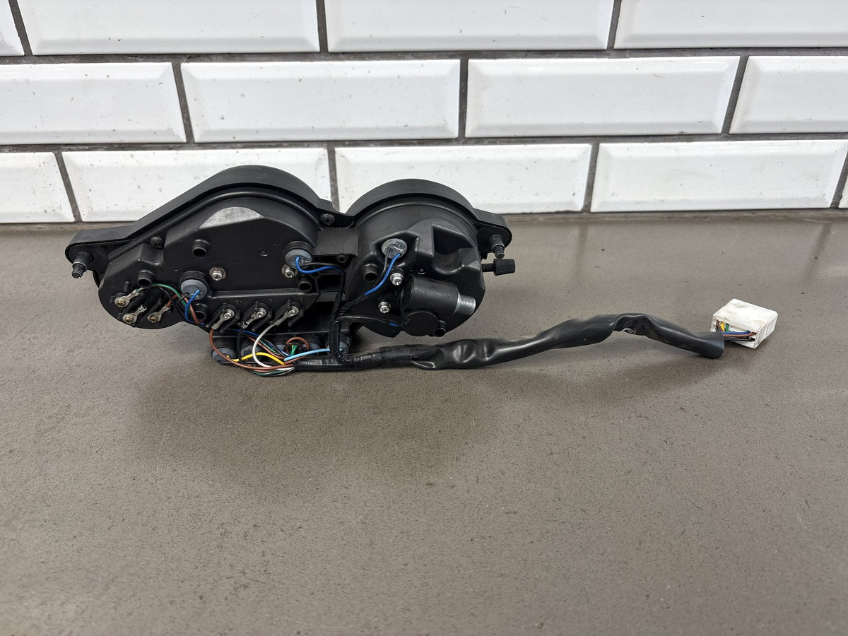 1999-2007 Yamaha YZF600R Gauge Cluster Speedometer Tachometer MPH 3,007 Mi OEM