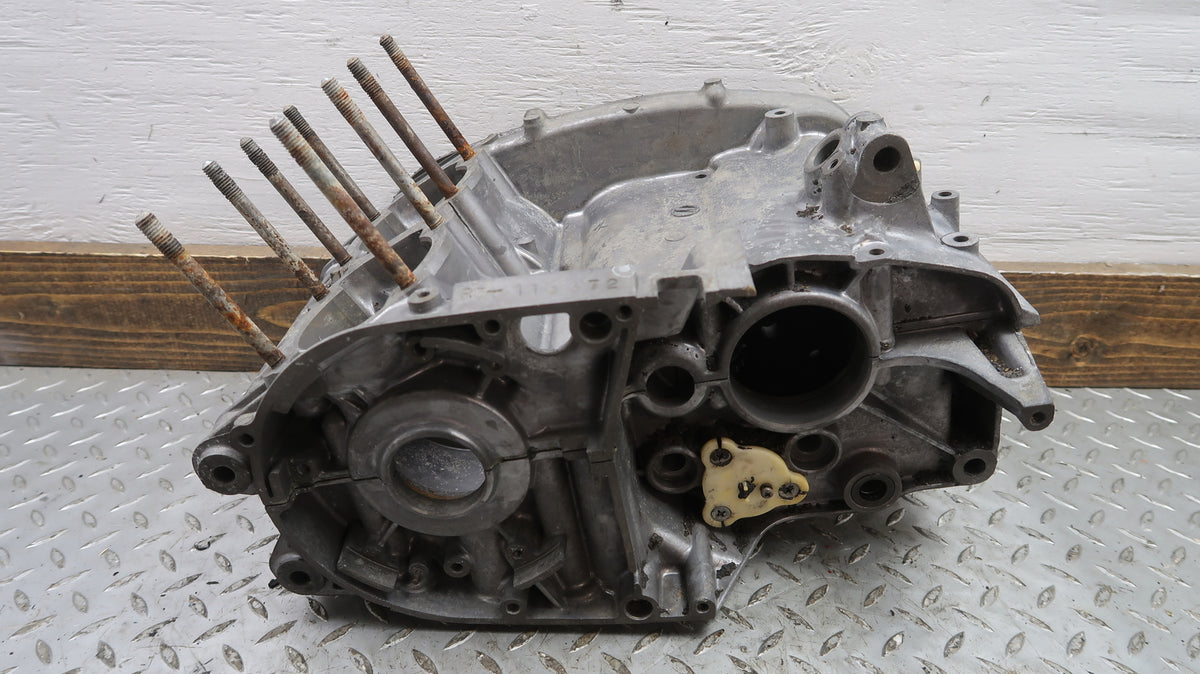 1970-1975 Yamaha R5C RD350 RD250 Crankcases OEM 278-15100-02-00