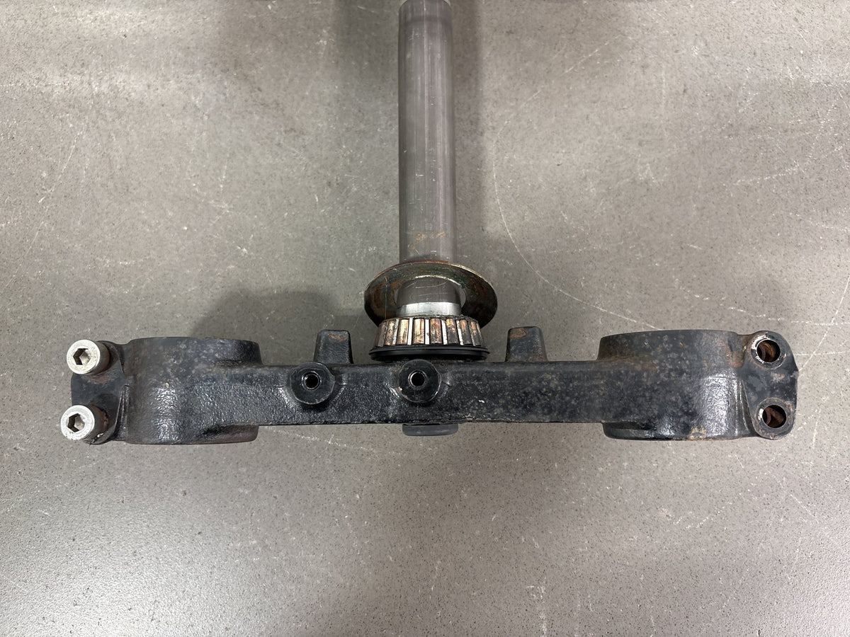 2000 Triumph Tiger 900 T709 Triple Tree OEM T2042409