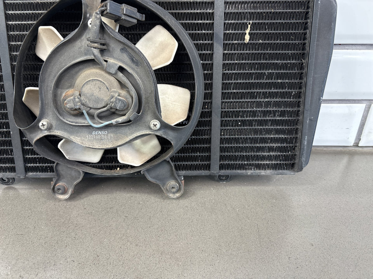 2005-2010 Triumph Sprint ST 1050 Radiator Assembly with Cooling Fan