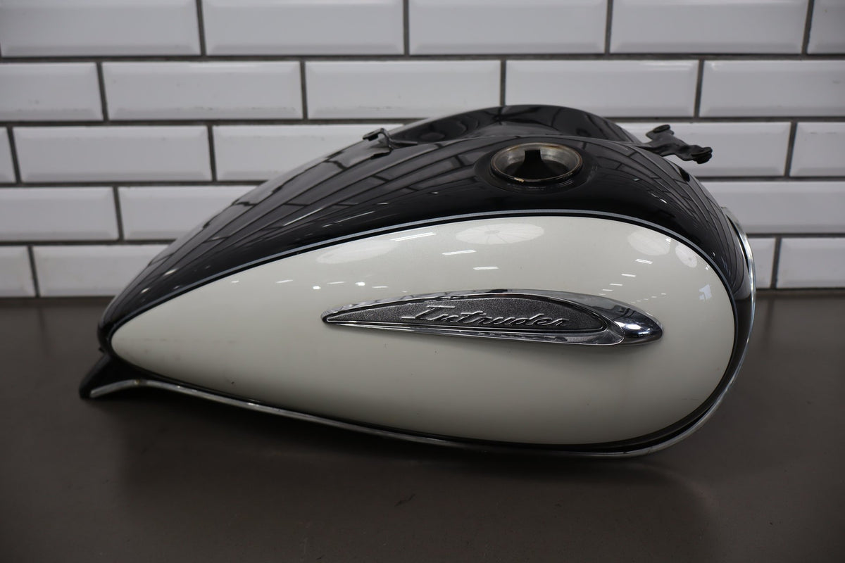 2001 Suzuki VL800 Volusia Fuel Tank Black White FP4