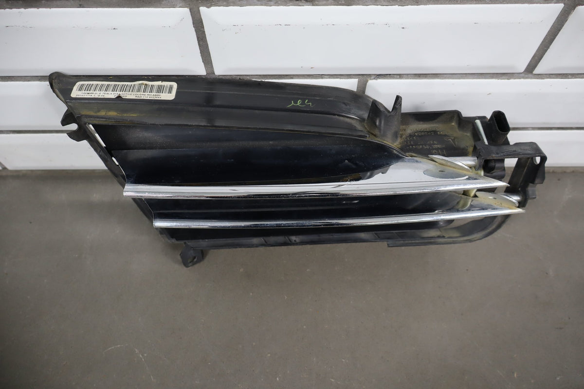 12-15 Model S MS Front Right Bumper Active Louvre Shutter Grille 1007269-00-E