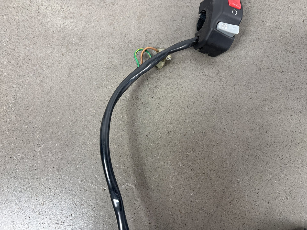 1999-2007 Yamaha YZF600R 3K Mile Right Handlebar Switch Housing Start Kill OEM