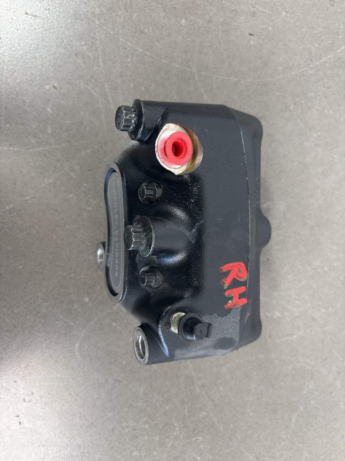 2000-2006 Harley Road King FLHRCI Right Front Brake Caliper Black OEM 44023-00C
