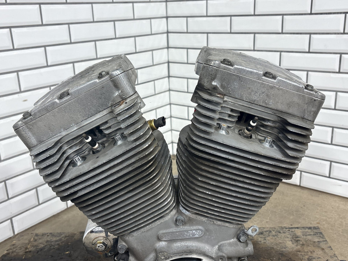2006 Harley Dyna Super Glide FXDI OEM EFI Twin Cam 88 Engine Motor 19256-06