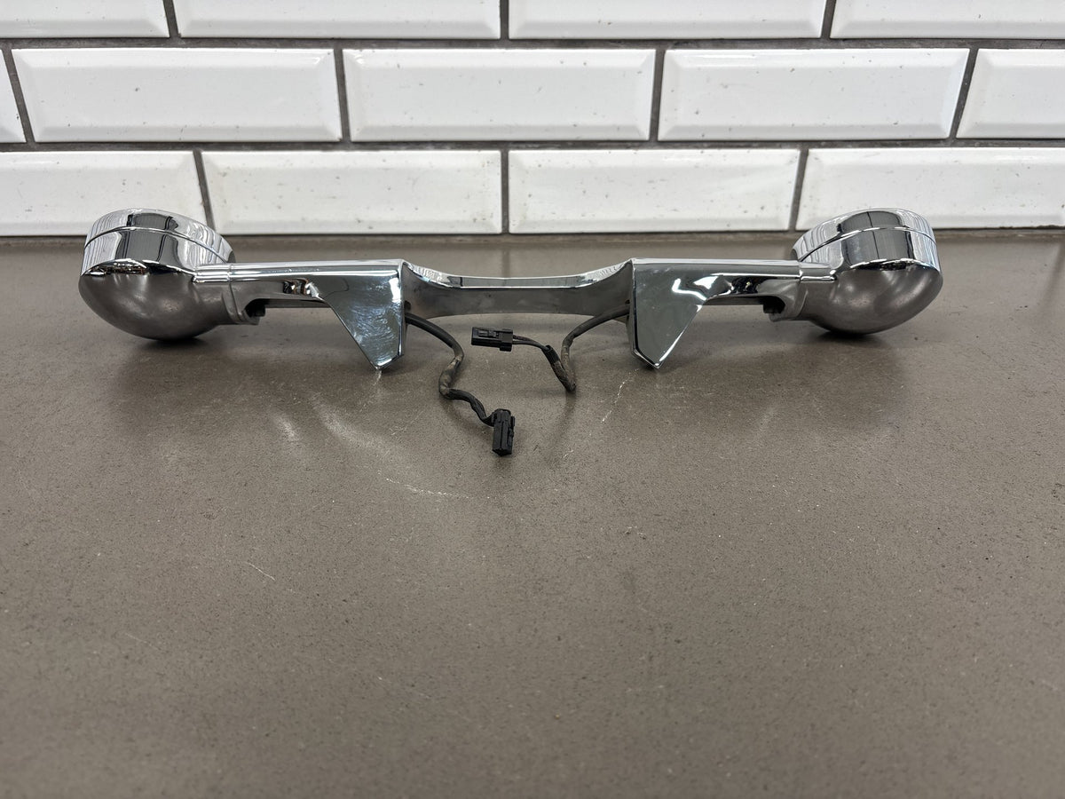 1999-2006 Harley Road King FLHR FLHRCI Rear Turn Signal Bar Chrome OEM 68510-74C