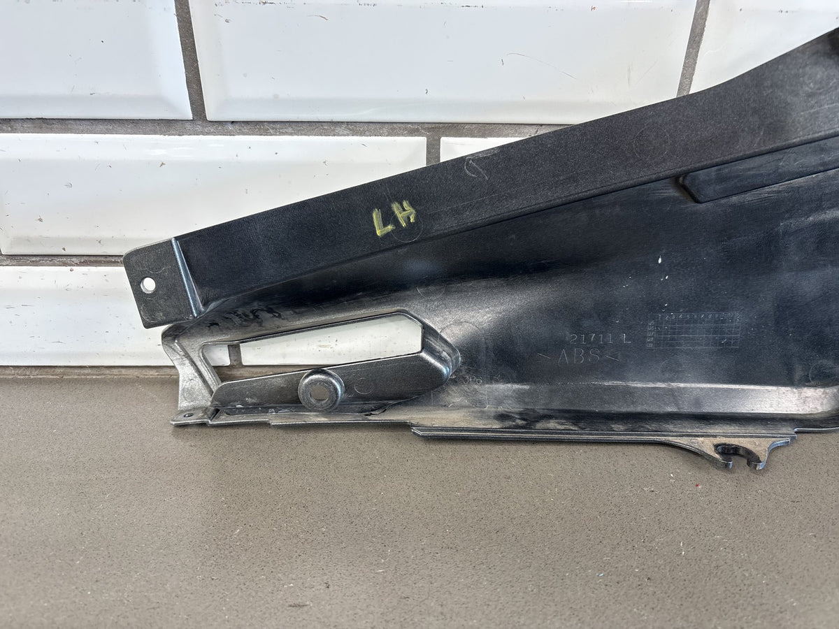 2006-2011 Yamaha FJR1300 Left Side Cover Panel Silver OEM 3P6-21711-00-P0