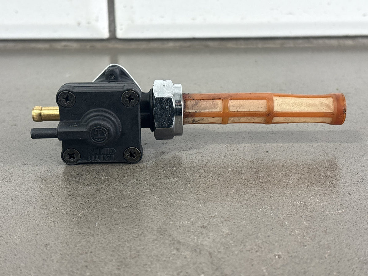 2002-2006 Harley Sportster XL883 XL1200 Fuel Valve Petcock OEM 62169-02A