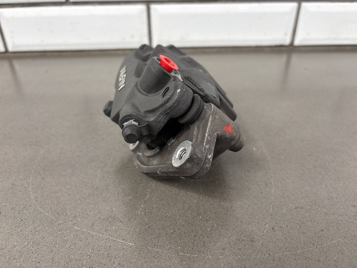 2002 Honda Interceptor 800 VFR800 Right Front Brake Caliper Nissin Pads OEM