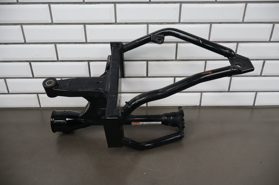 2001-04 Suzuki VL800 Volusia Rear Swingarm Black Rust Spots OEM 61101-41891-019
