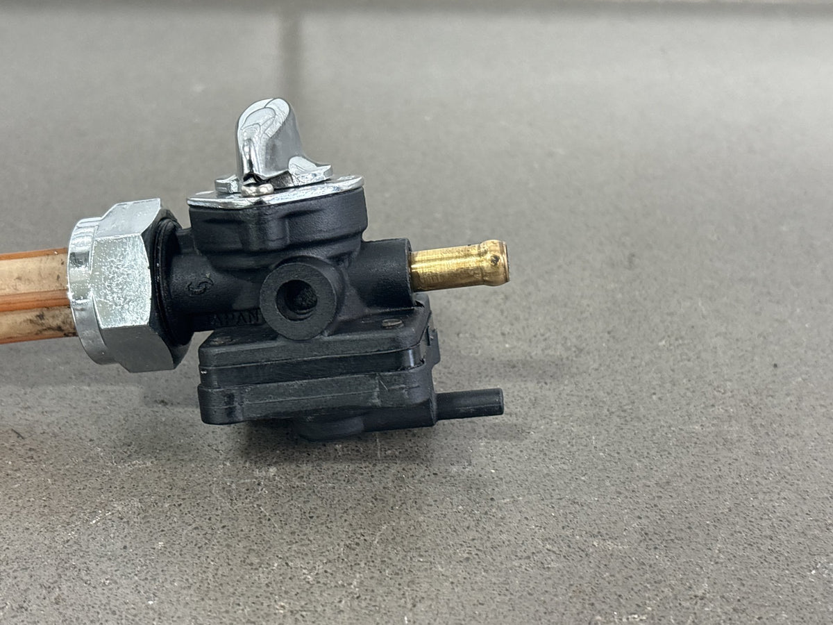 2002-2006 Harley Sportster XL883 XL1200 Fuel Valve Petcock OEM 62169-02A