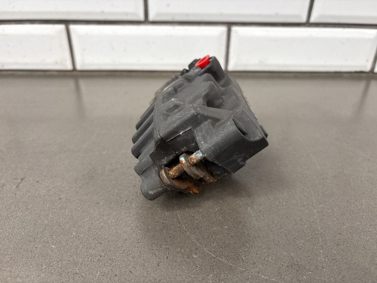 2002 Honda Interceptor 800 VFR800 Right Front Brake Caliper Nissin Pads OEM
