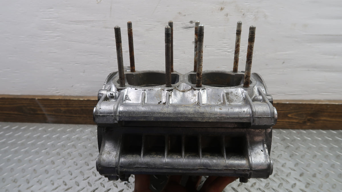 1970-1975 Yamaha R5C RD350 RD250 Crankcases OEM 278-15100-02-00
