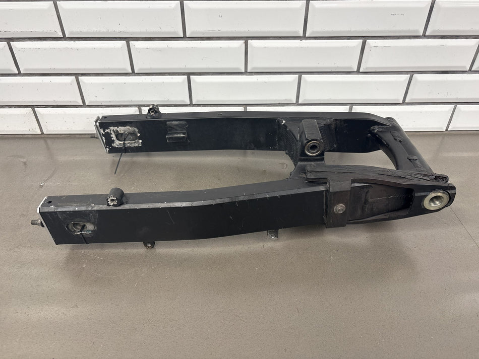 03-09 Suzuki SV650 SV650S Rear Swingarm (Black) OEM 61000-17G40-YAP