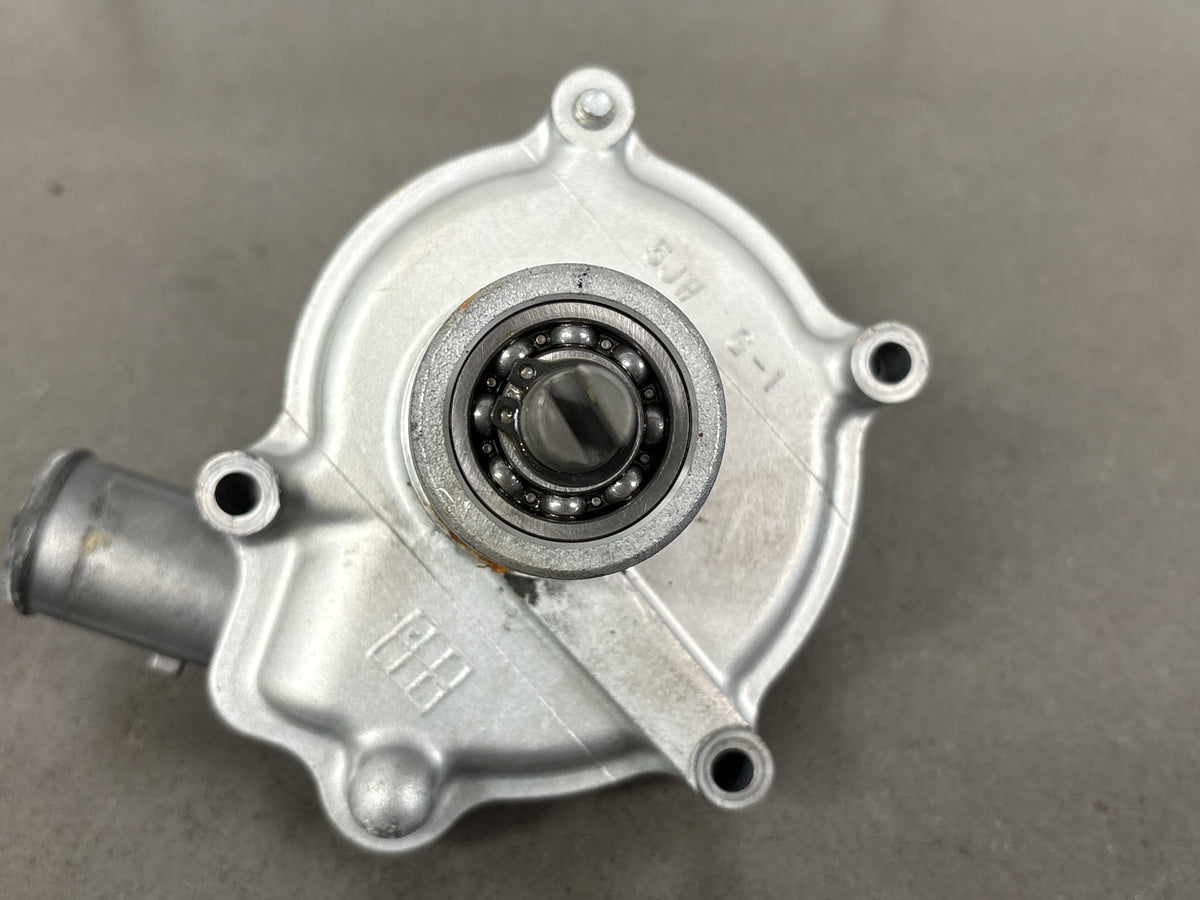 2006-2012 Yamaha FJR1300 Water Pump Assembly OEM 5JW-12421-10-00